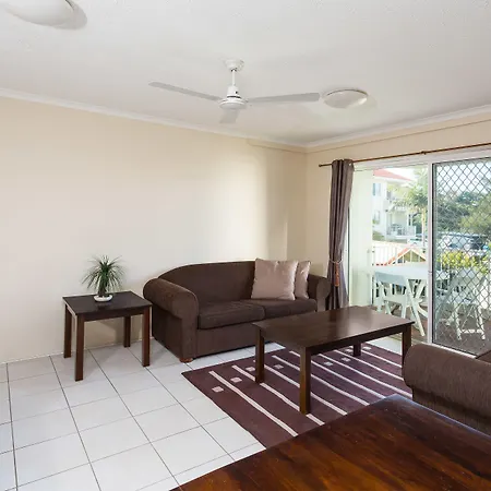 Burleigh Point Holiday Apartments-2