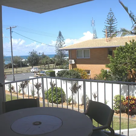 Burleigh Point Holiday Apartments-3