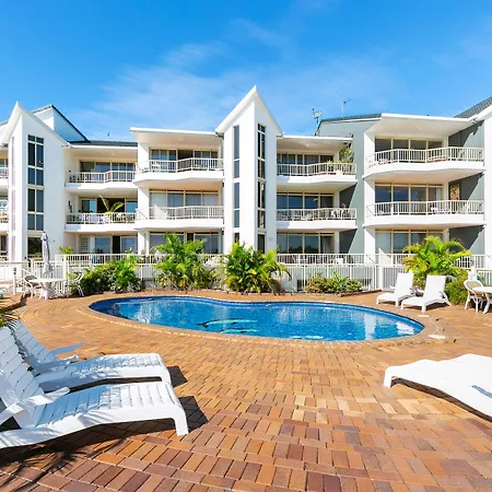 The Hill Apartments Currumbin Beach-3