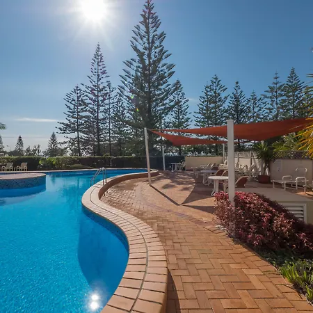 Burleigh Surf Apartments-2