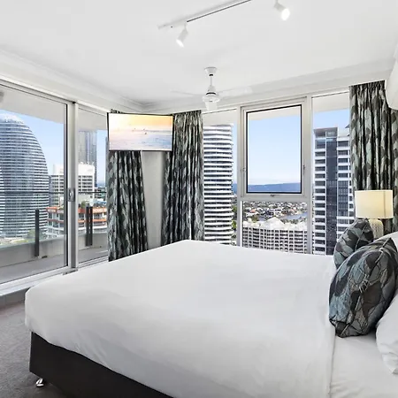 Ultiqa Beach Haven On Broadbeach-3
