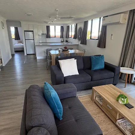 Aristocrat Apartments-2