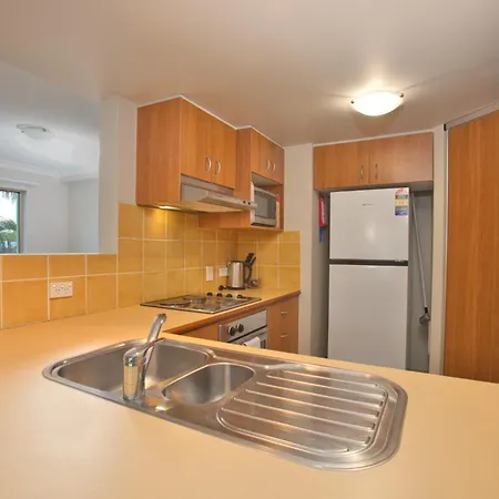 Bila Vista Kirra Beachside Apartments-2