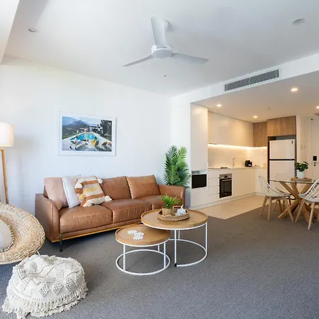X Kirra Apartments-2