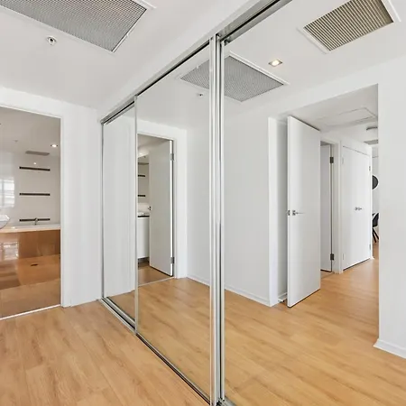 Ocean View 3-Bed With Gym, Pool, Sauna & Parking-2