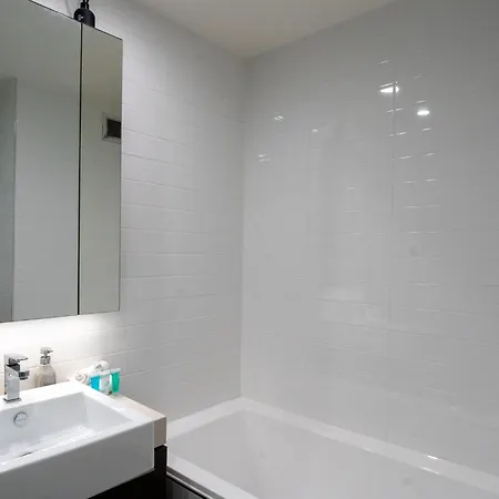 Grosvenor Beachfront Apartments Surfers Paradise-3