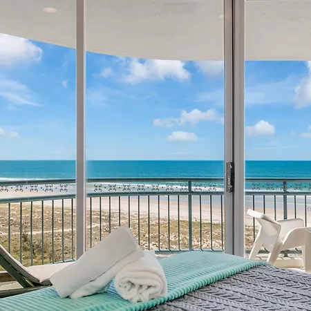 Oceanside Resort - Absolute Beachfront Apartments-2