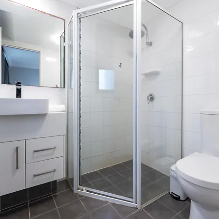 Warringa Surf Holiday Apartments-2