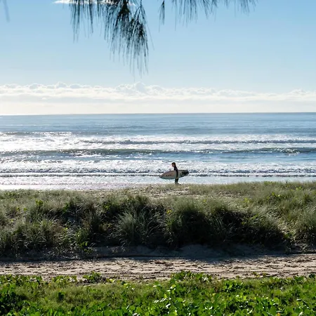 Swell Resort Burleigh Heads-2