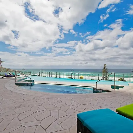 Soul Surfers Paradise: Oceanview Oasis-3