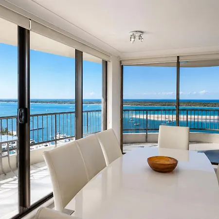 Broadwater Shores Waterfront Apartments-2