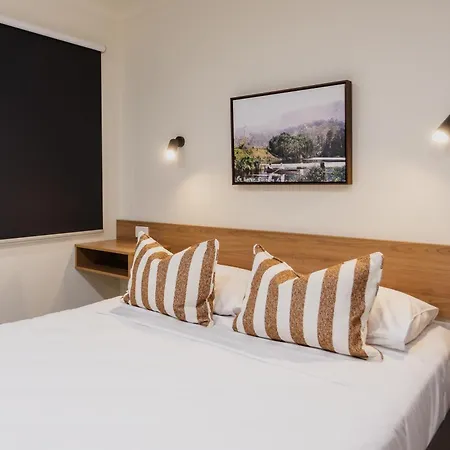 Coomera Lodge Hotel-3
