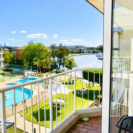 Pelican Cove Waterfront Apartments-2