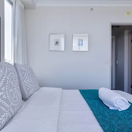Apartment With Ocean Views-2