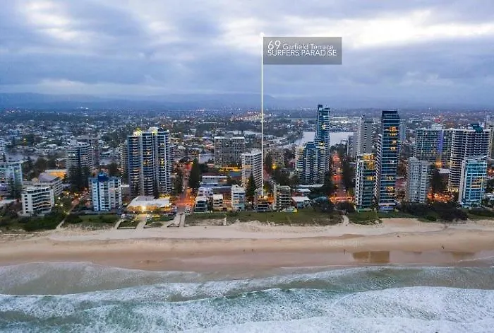 Absolute Beach Front Renovated 3 Bdrm 2 Bath App Gold Coast