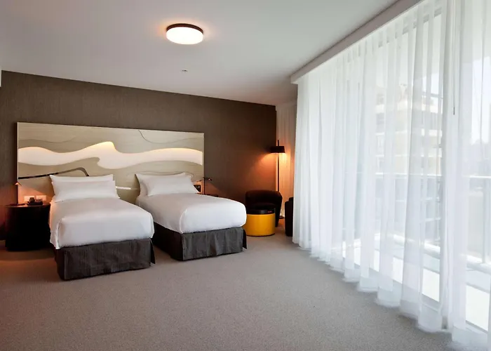 Hilton Surfers Paradise Hotel & Residences