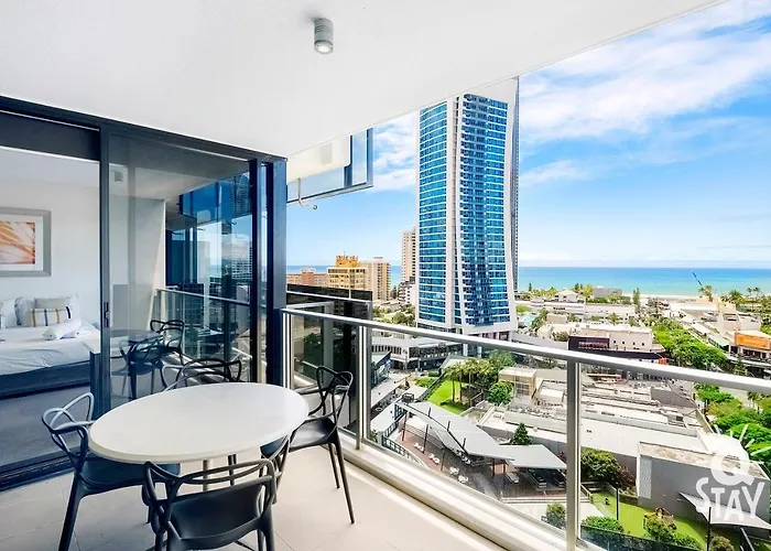 Circle On Cavill, 1 Bedroom Ocean Family Apartment Surfers Paradise Gold Coast
