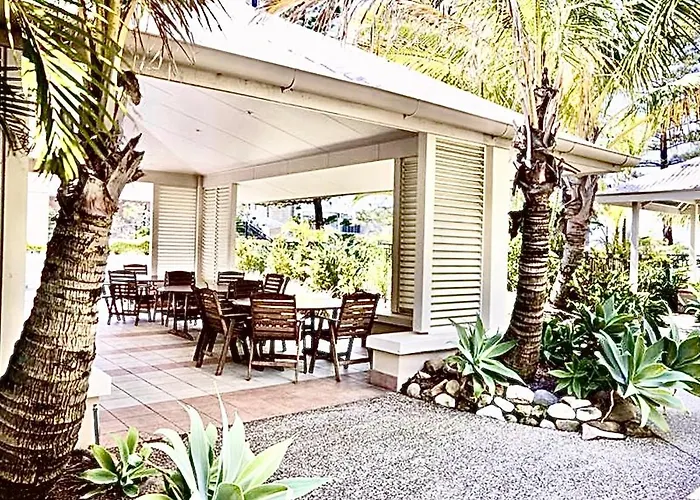 Spacious & Magnificent Views Apartment Gold Coast