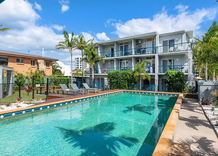 Gold Coast HotelsBroadwater Keys Holiday Apartments