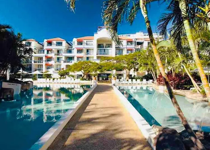 Gold Coast Calypso Resort, Coolangatta Beach