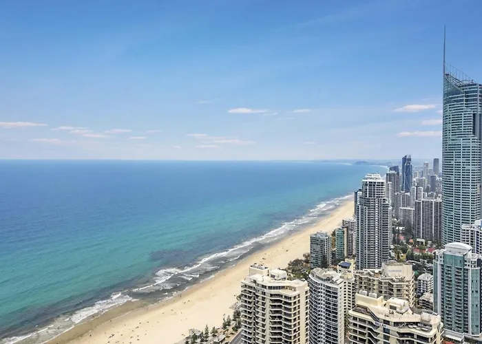 49Th Floor Apartment With Ocean And Skyline Views Sitting Above The Hilton Hotel Gold Coast