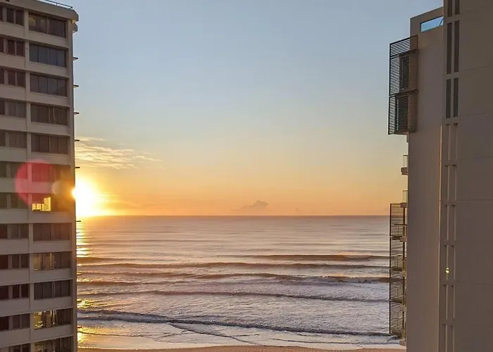 Longbeach Luxe, Surfers Paradise Gold Coast