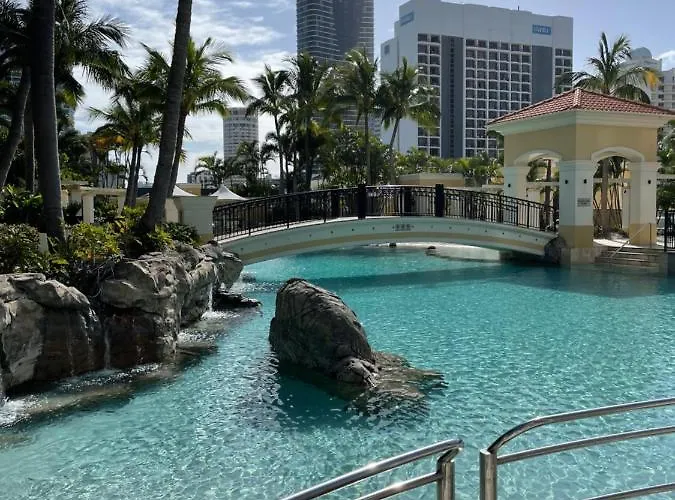 Milhaven At Chevron Renaissance Tower Apartment Gold Coast
