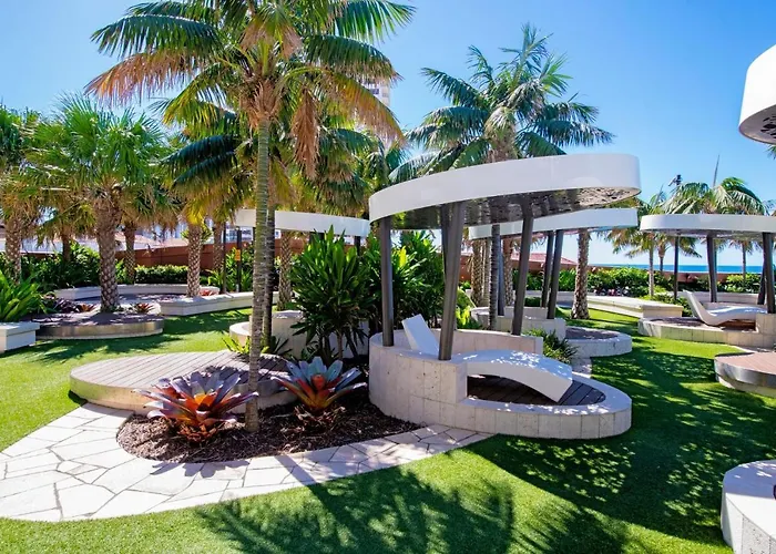 Jewel Broadbeach Luxury Apartment - Coasthm Gold Coast