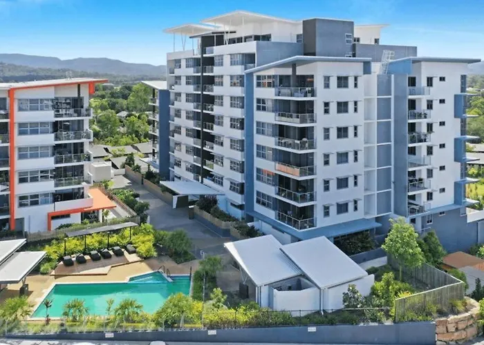 Two Bedroom Apartment In Robina Center Gold Coast