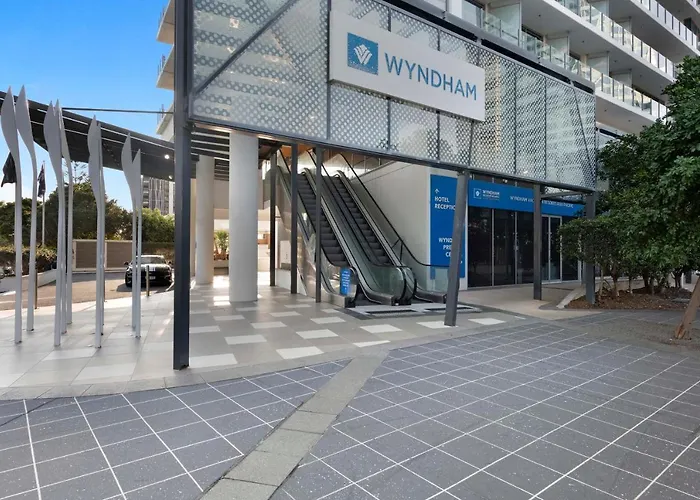 Elston Surfers Paradise - Self Contained, Privately Managed Apartments Gold Coast