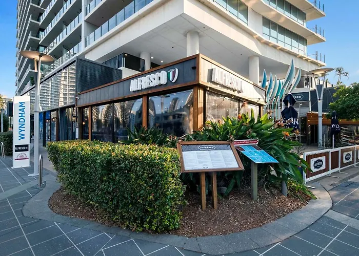 Elston Surfers Paradise - Self Contained, Privately Managed Apartments Gold Coast