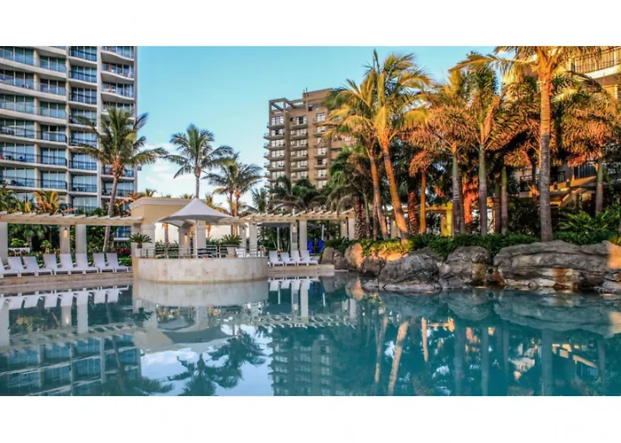 Beachside 2-Bed With Parking, Pools, Spa, Gym, Bbq Gold Coast