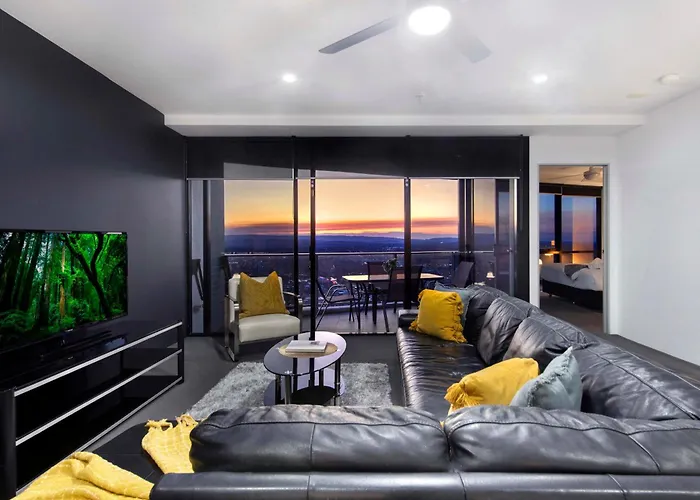 Two Bedroom Self Contained Apartments - Circle On Cavill - Privately Managed Gold Coast