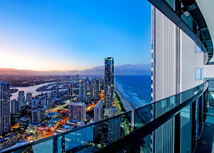Soul Surfers Paradise: Oceanview Oasis Gold Coast