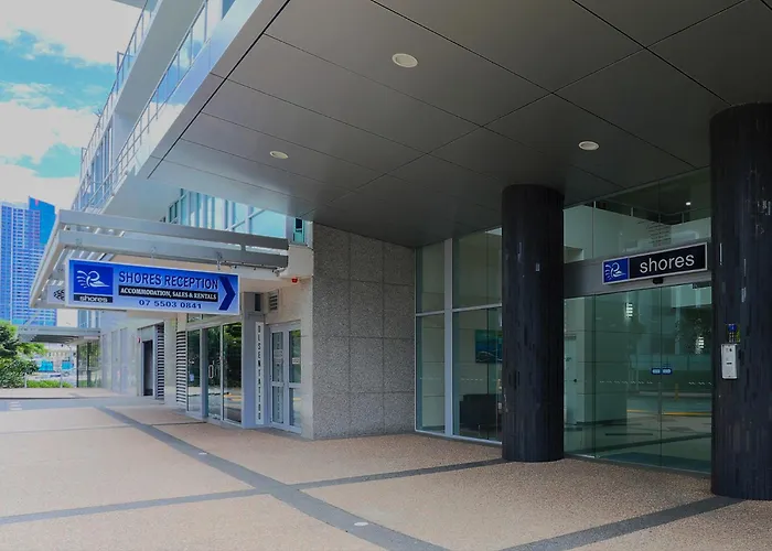 Modern 2 Bedroom Apt Near Tram & Ocean Gold Coast