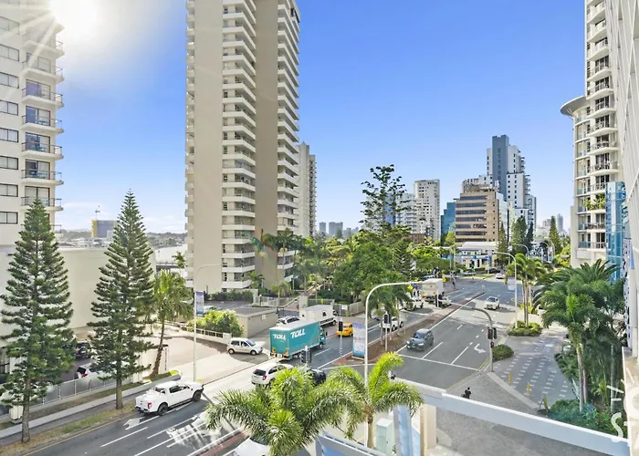 Chevron Renaissance Surfers Paradise Mid Week Madness Deal - Q Stay Gold Coast