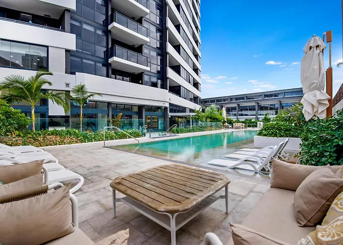 Ruby Building - Self Contained, Privately Managed Apartments Gold Coast