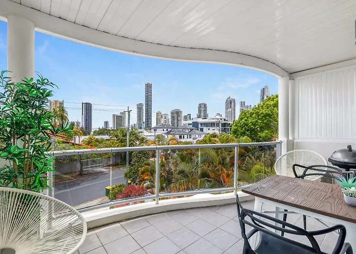 Chevron Sails Apartment Gold Coast