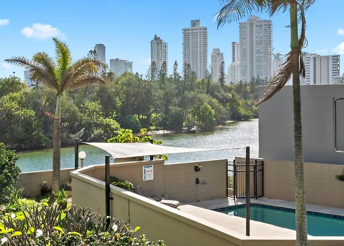 Narrowneck Court Holiday Apartments Gold Coast