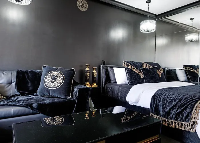 Medusa'S Luxe Retreat - Prime Surfers Paradise Spot Gold Coast