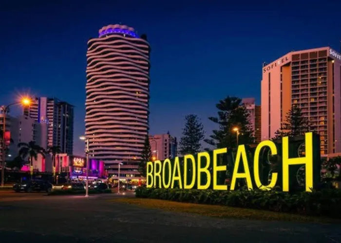 Beachfront Ocean Oasis Escape Gold Coast