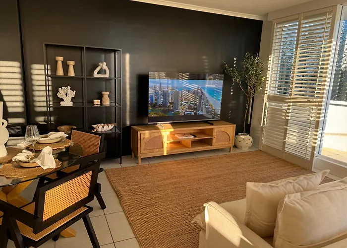 Surfers Paradise - 2B 2Bath Oceanview Apartment Gold Coast