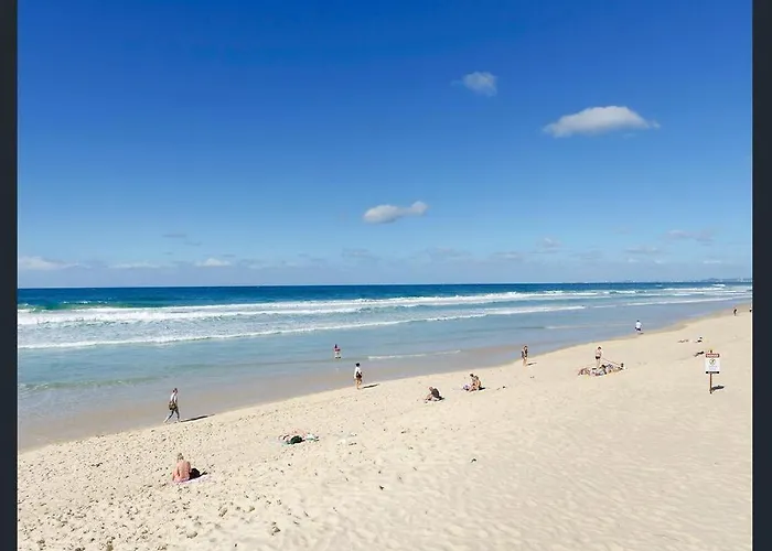 Beach Side Apartment Managed By Gold Coast Premium