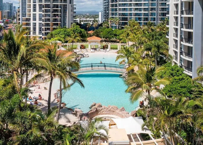 Resort Style Chevron Apartments Surfers Paradise By Gold Coast Travels