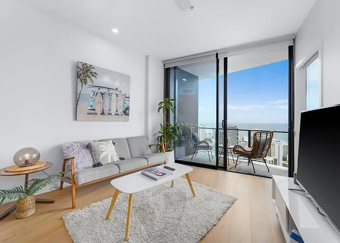 Coastal Chic 2 Bed Apt In Broadbeach Gold Coast
