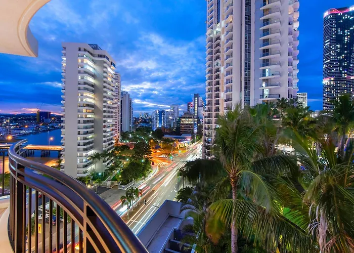 Self Contained Apartments At Chevron Renaissance - Privately Managed - Wow Stay Gold Coast