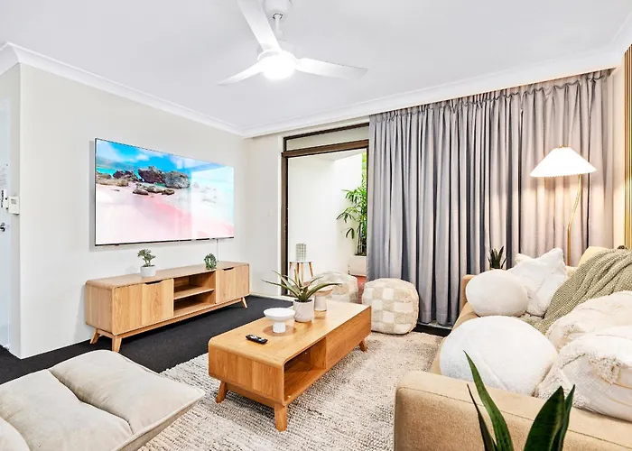 Surfers Paradise Coastal Beach Dream Gold Coast