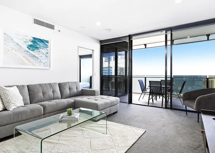Circle On Cavill, 1 Bedroom Ocean Family Apartment Surfers Paradise Gold Coast