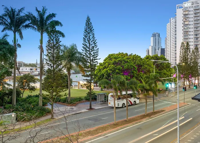 Circle On Cavill - Self Contained, Privately Managed Apartments Gold Coast
