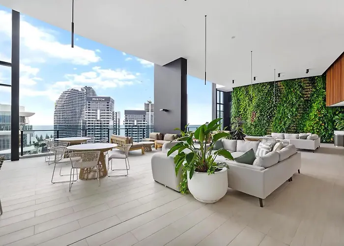 Nearly New Level 38 Broadbeach Casino 1 Bdr Unit Gold Coast
